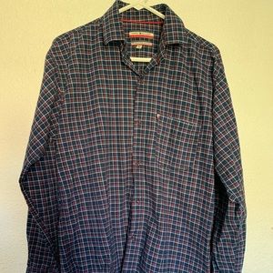 It’s Tommy Hilfiger large size blue color cotton shirt.